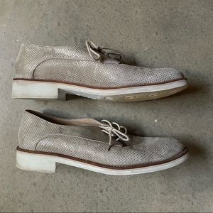 Paul Green Metallic Oxfords